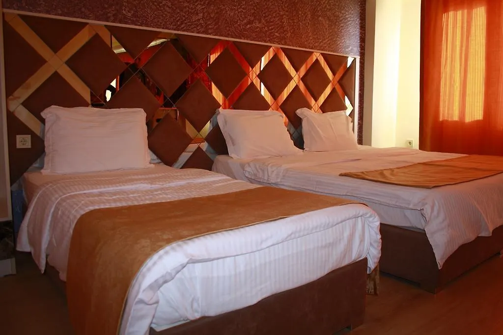 Terra Suites Istanbul 3*,